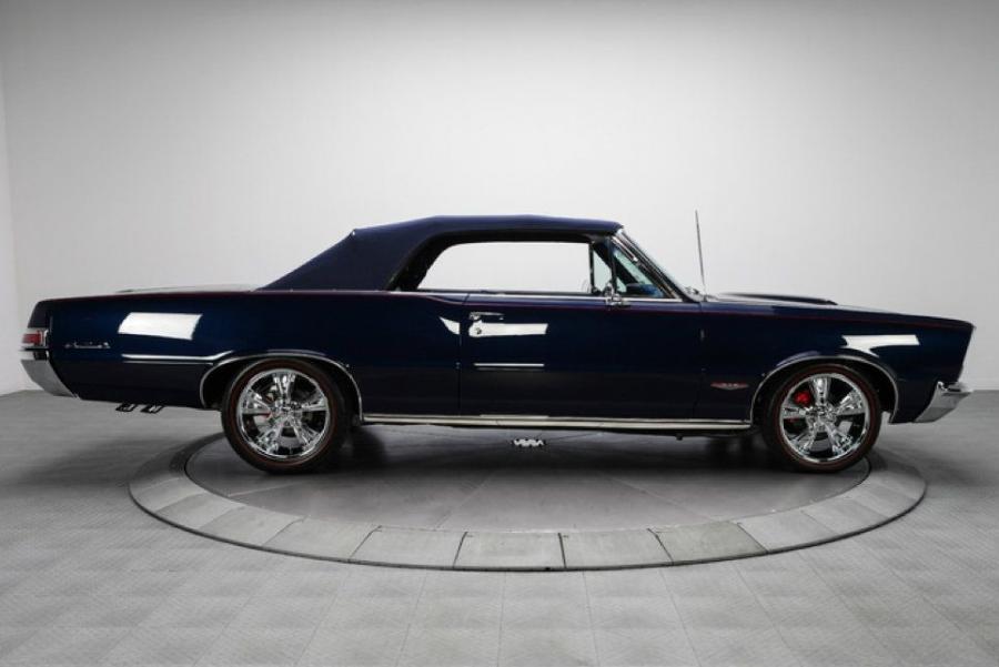  Pontiac GTO Convertible 1965 года  (фото 6 из 44)